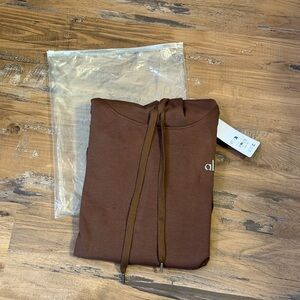 ALO Yoga Brown Women's Sweater